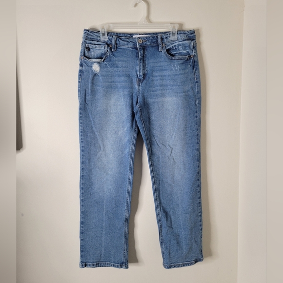 Kancan Estilo Mid Rise Straight Jeans - Picture 3 of 9